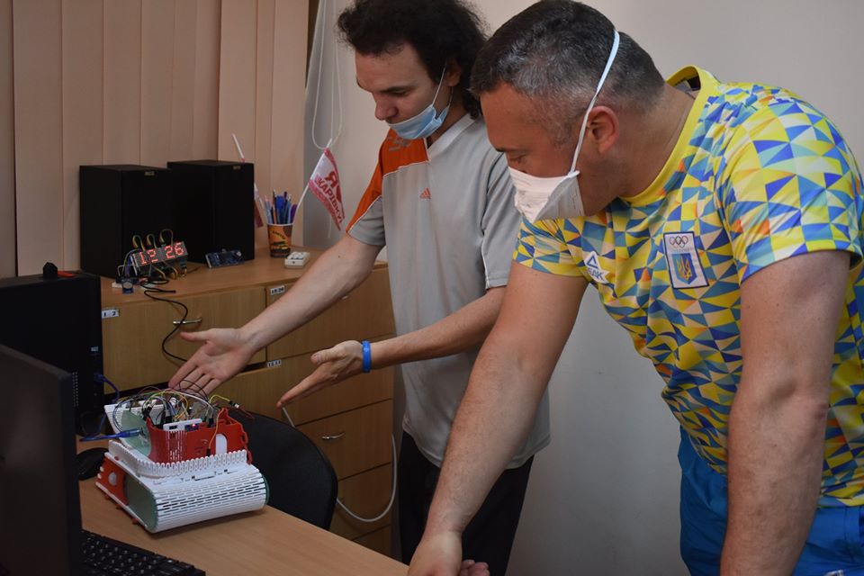 Відкриття воркаут-майданчика у Шкарівці. Фото