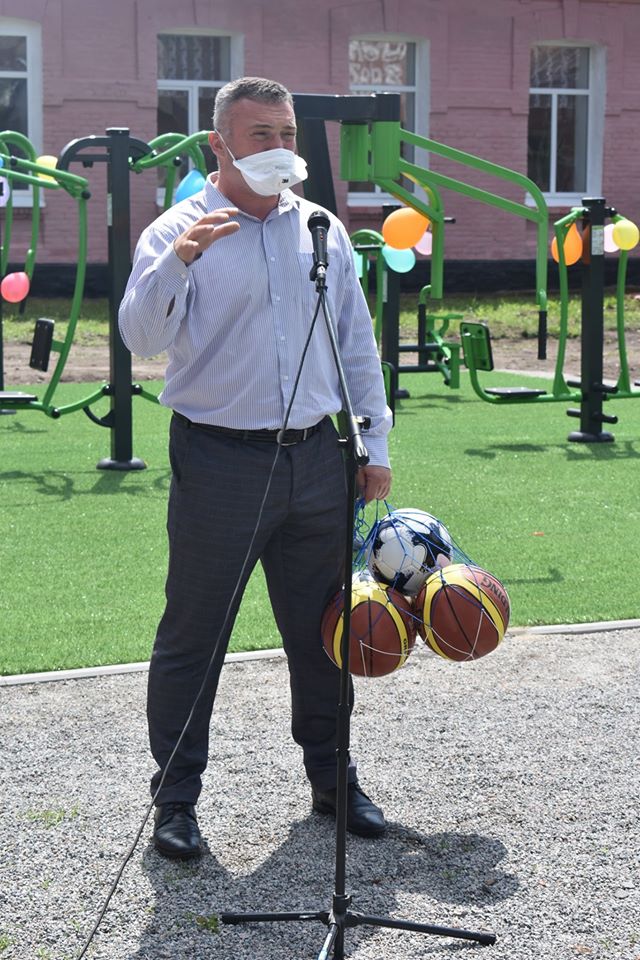 Відкриття воркаут-майданчика в Озерній. Фото