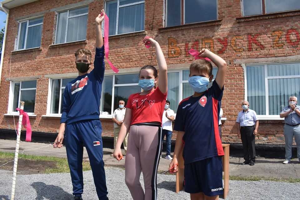 Відкриття воркаут-майданчика в Озерній. Фото
