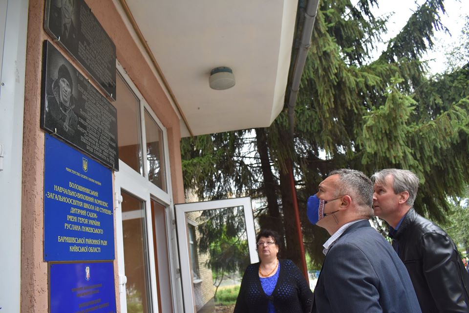 Відкриття воркаут-майданчика у Волошинівці. Фото