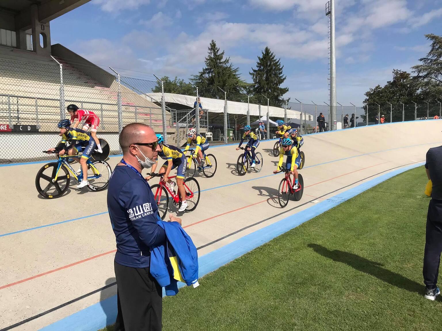 Сергій Чмирук тренує команду перед чемпіонатом Європи (6 жовтня, Фіоренцуола (Італія))