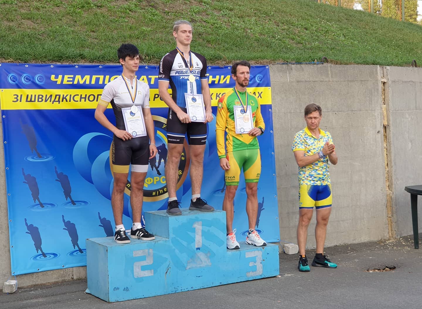 Чемпіонат України зі швидкісного бігу на роликових ковзанах. Фото