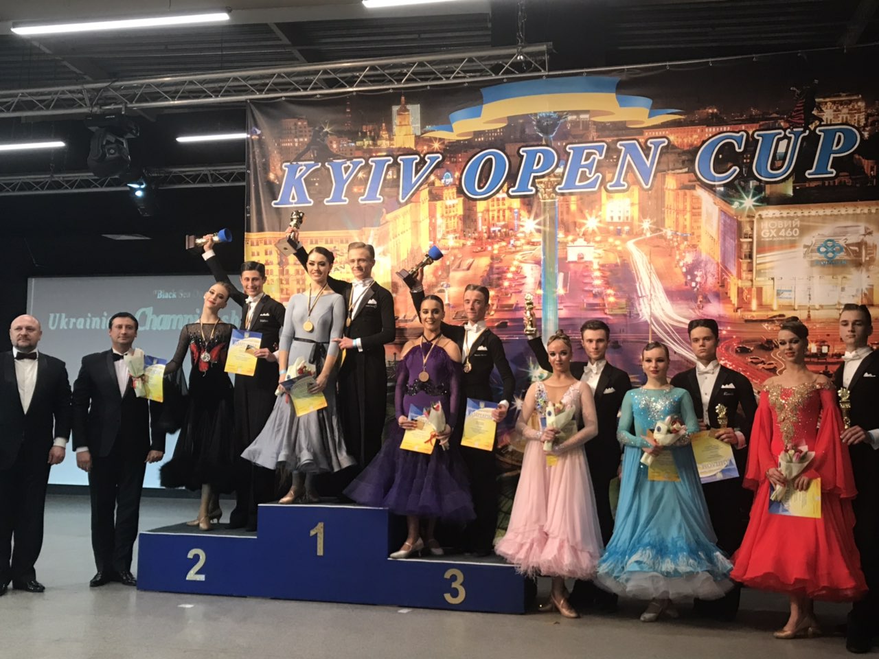 нагородження фіналістів у європейській програмі. фото