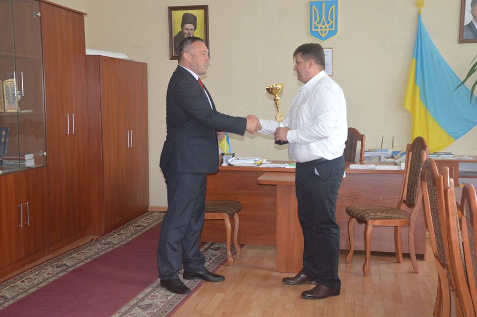 Вручення кубків спартакіади держслужбовців Київщини. Фото