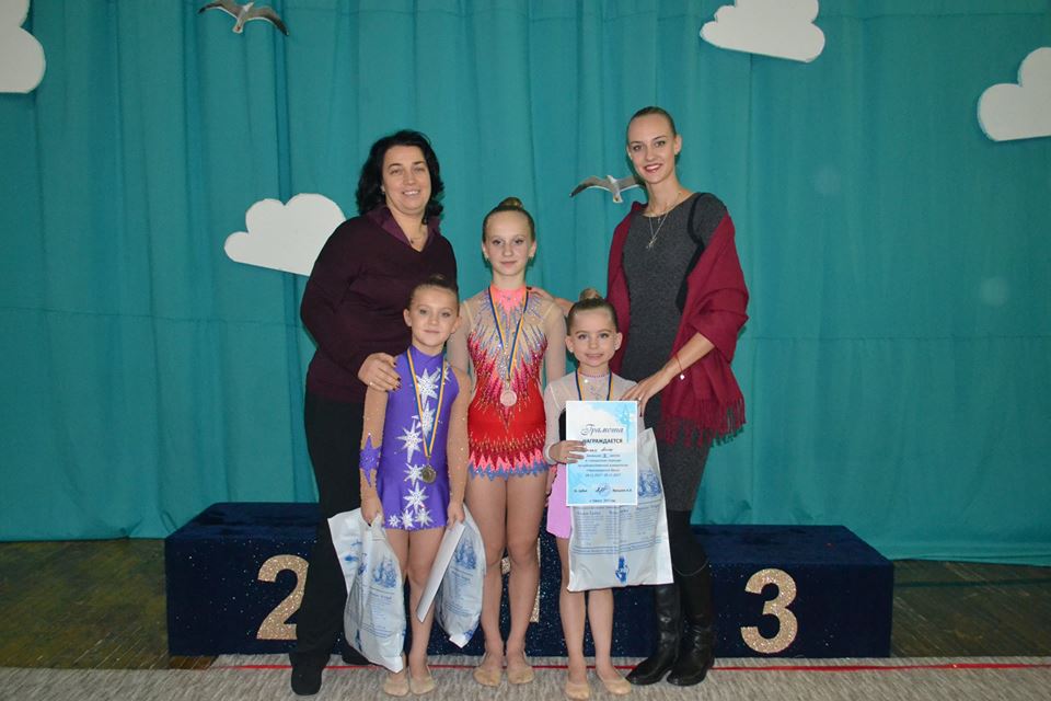 команда центру дитячої та юнацької творчості "Надія" 