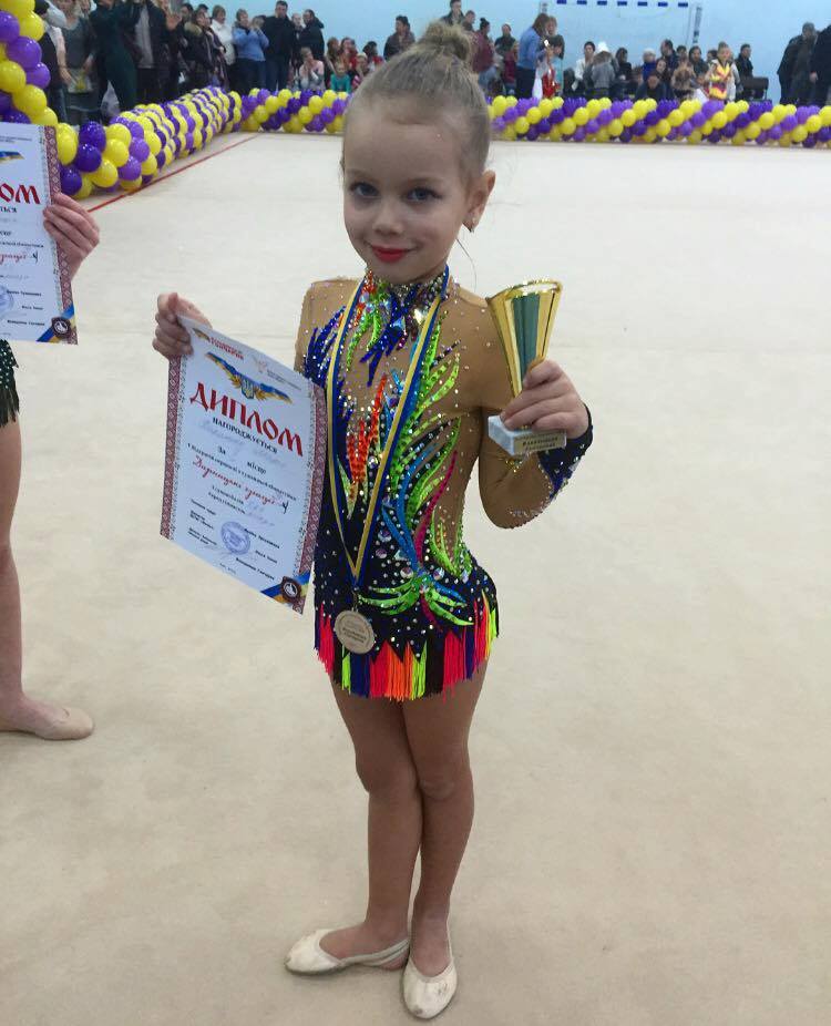 Турнір з художньої гімнастки "Дарницькі грації". Фото
