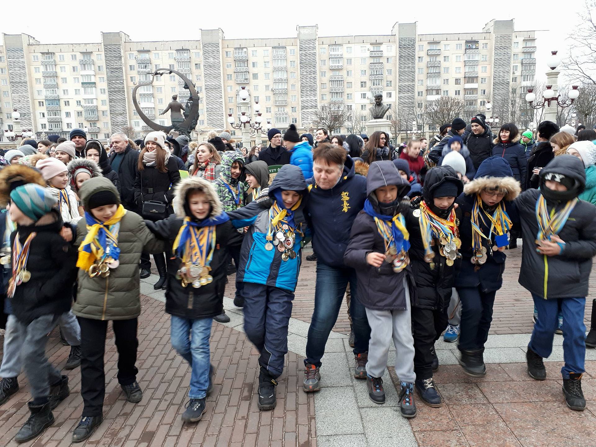 Підняття олімпійського прапора, Ірпінь. Фото