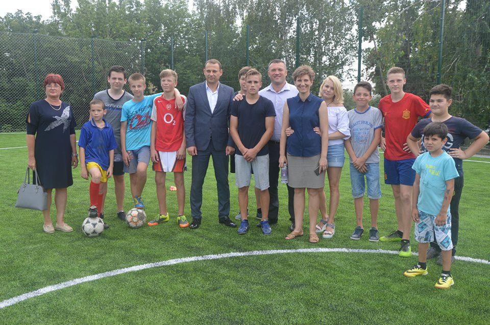 Нове футбольне поле, Васильків. Фото