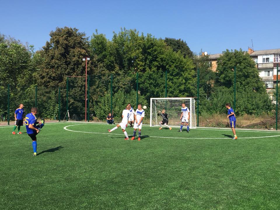 Футбольне поле, Богуслав. Фото