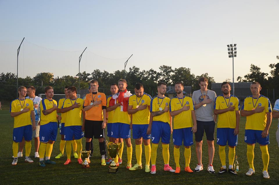 Нагородження учасників ЧС з футболу серед діаспорних команд. Фото