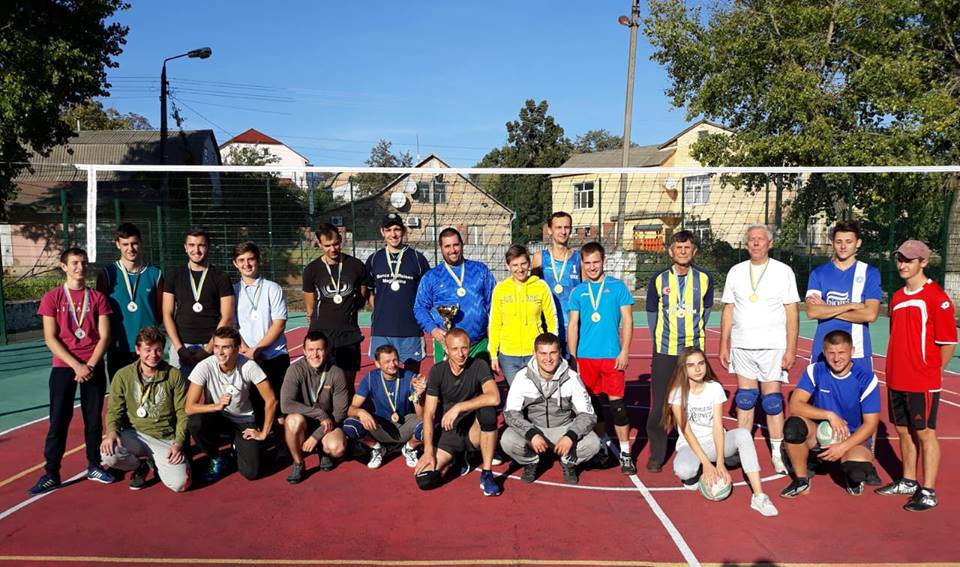 Чемпіонат Василькова з волейболу. Фото