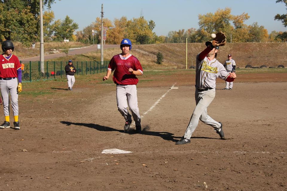 Фінал Кубку Київської бейсбольної ліги. Фото