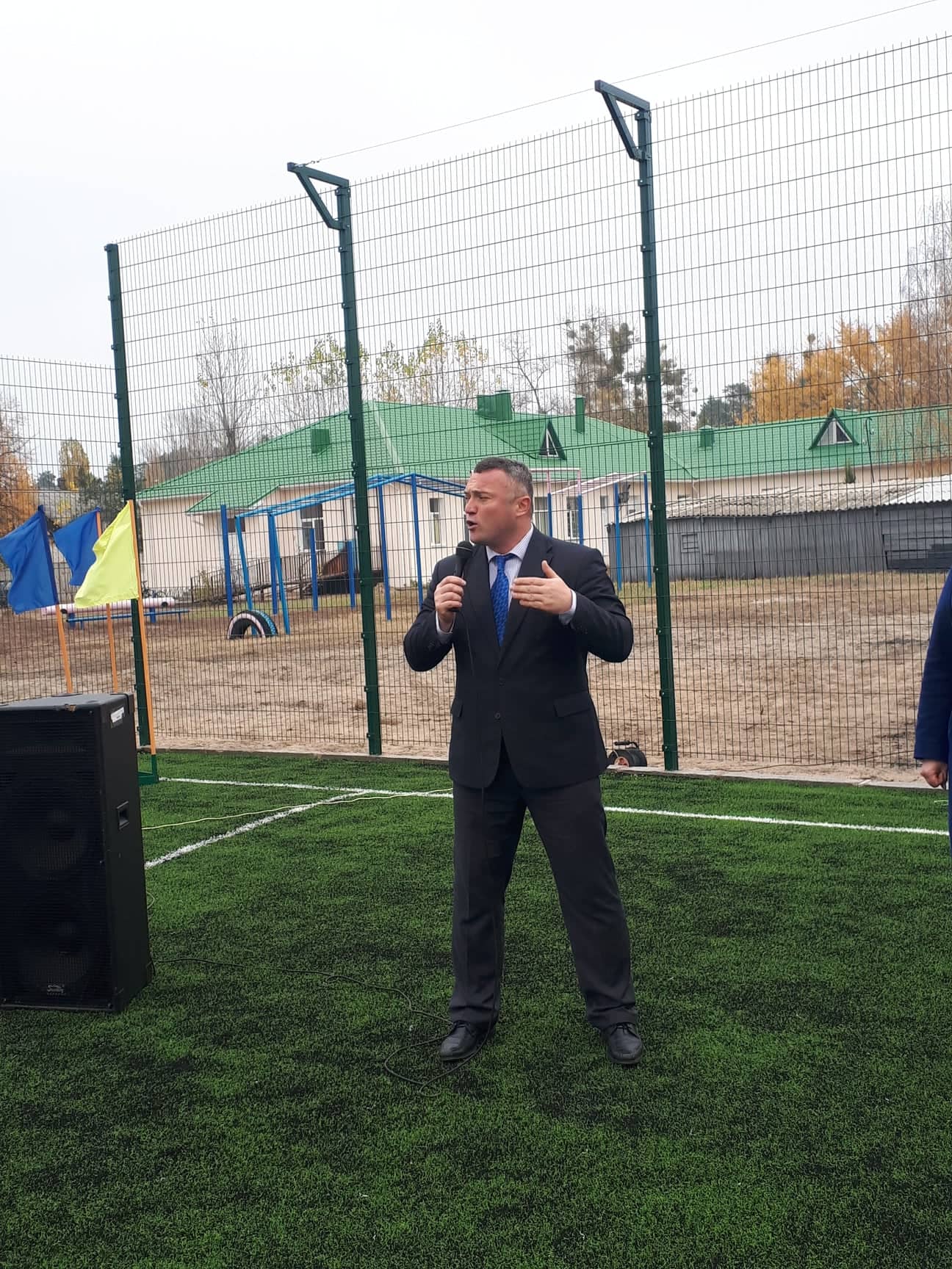 Відкриття футбольного поля в Лебедівці. Фото
