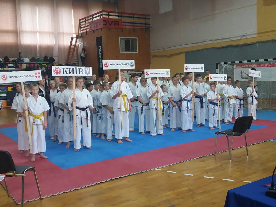 ЧУ кіокушинкай карате, Бровари. Фото