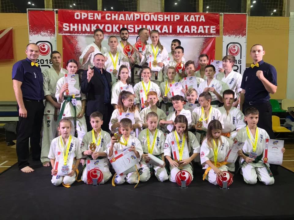 ЧУ кіокушинкай карате, Бровари. Фото