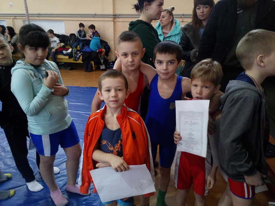 Чемпіонат ДЮСШ "Богатир" з вільної боротьби. Фото