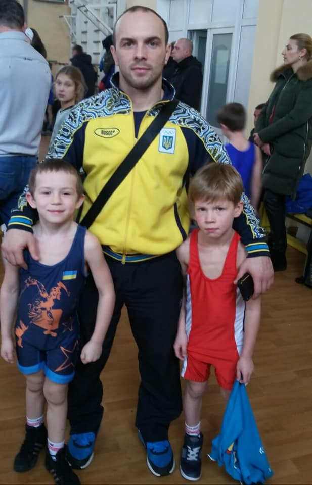 Чемпіонат ДЮСШ "Богатир" з вільної боротьби. Фото