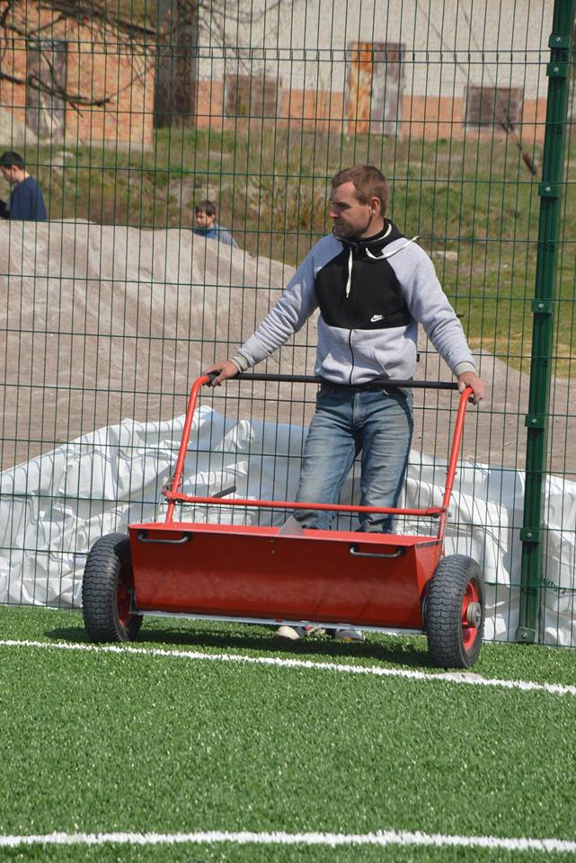 Встановлення майданчика у Василькові. Фото