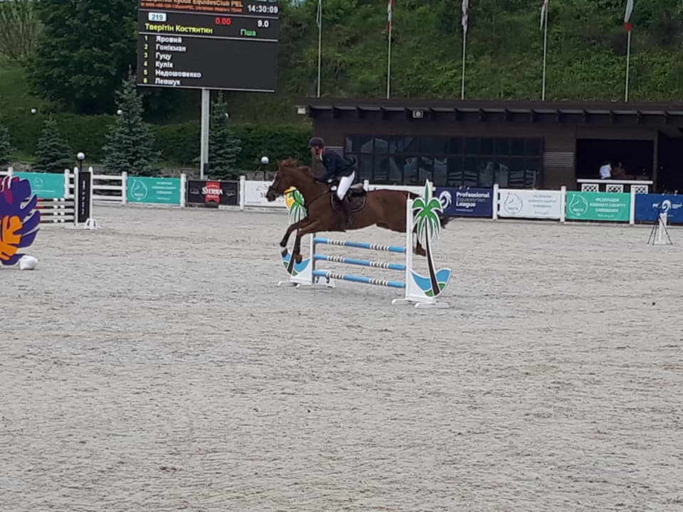 2 етап Кубку з конкуру, Лісники. Фото