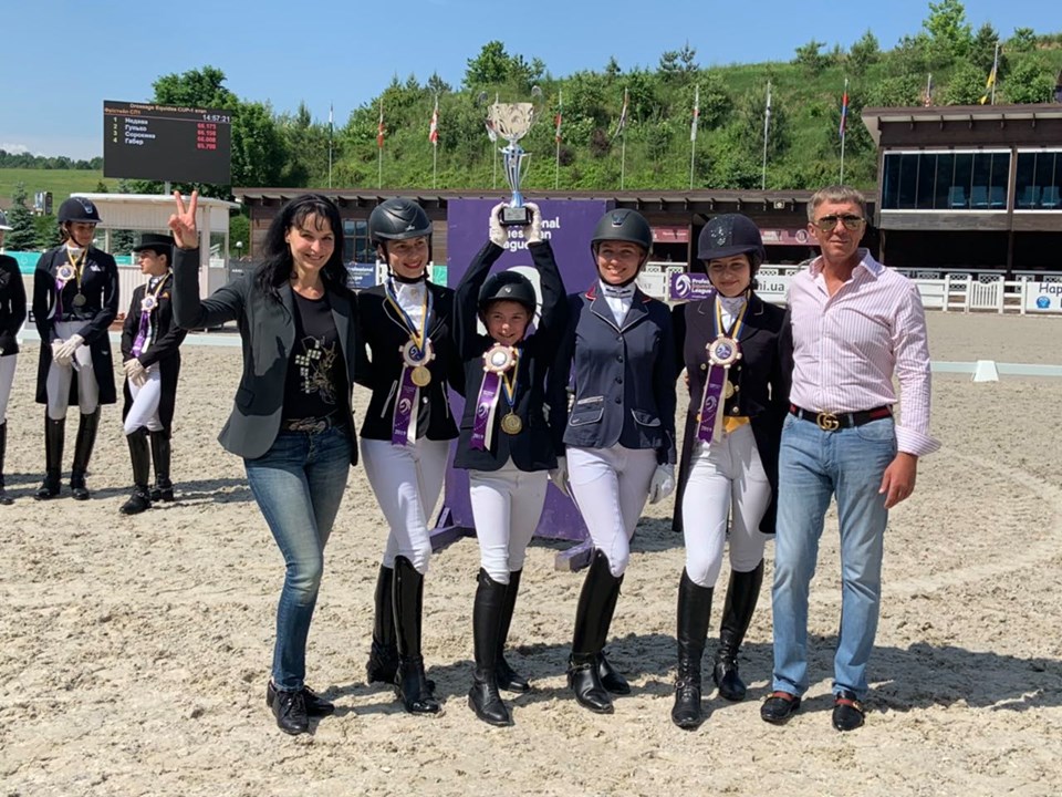 Змагання Федерації кінного спорту Київщини. Фото
