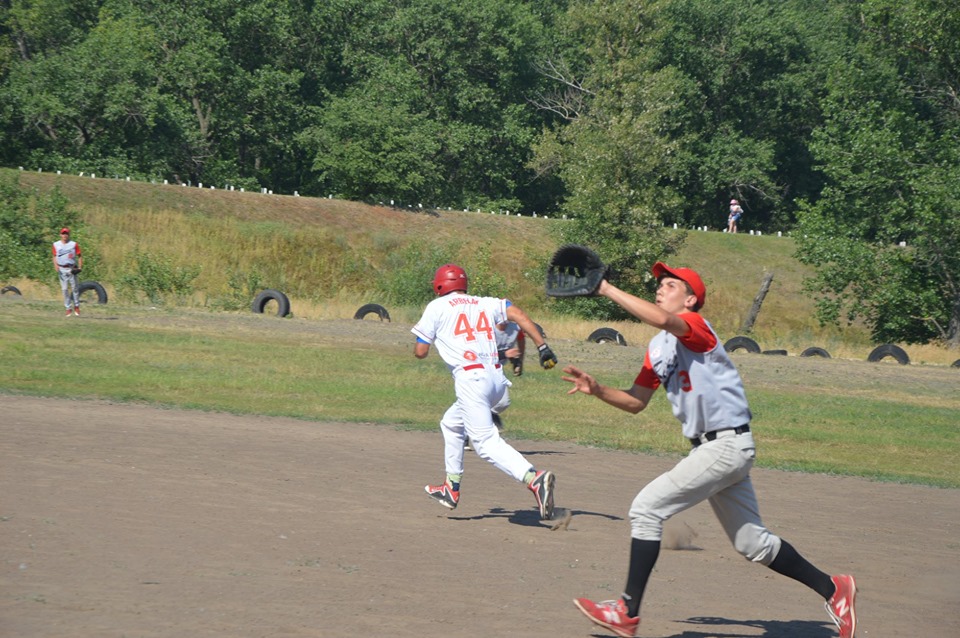 ЧУ з бейсболу, Атма - Західний вогонь. Фото