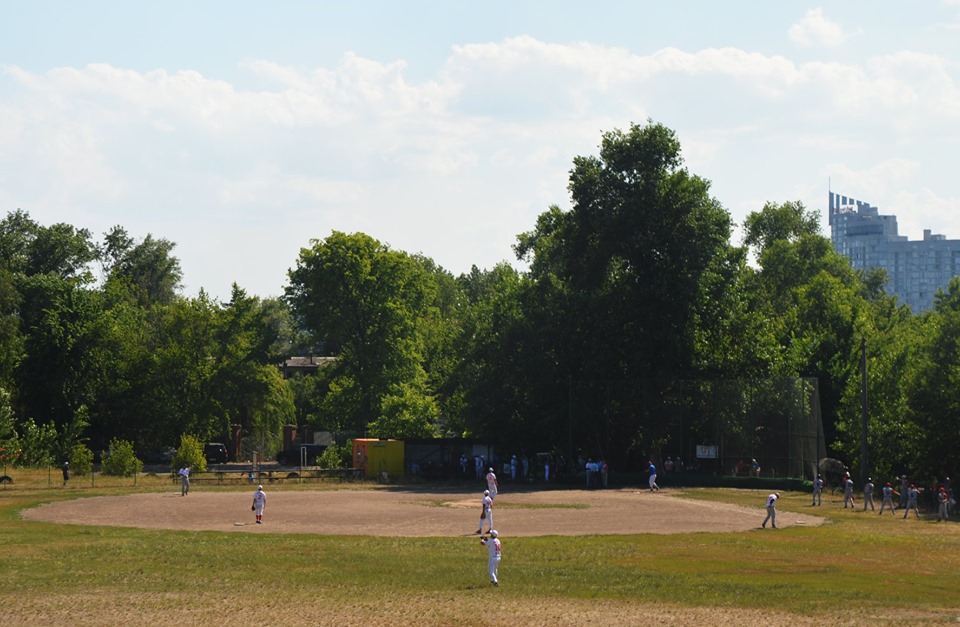ЧУ з бейсболу, Атма - Західний вогонь. Фото