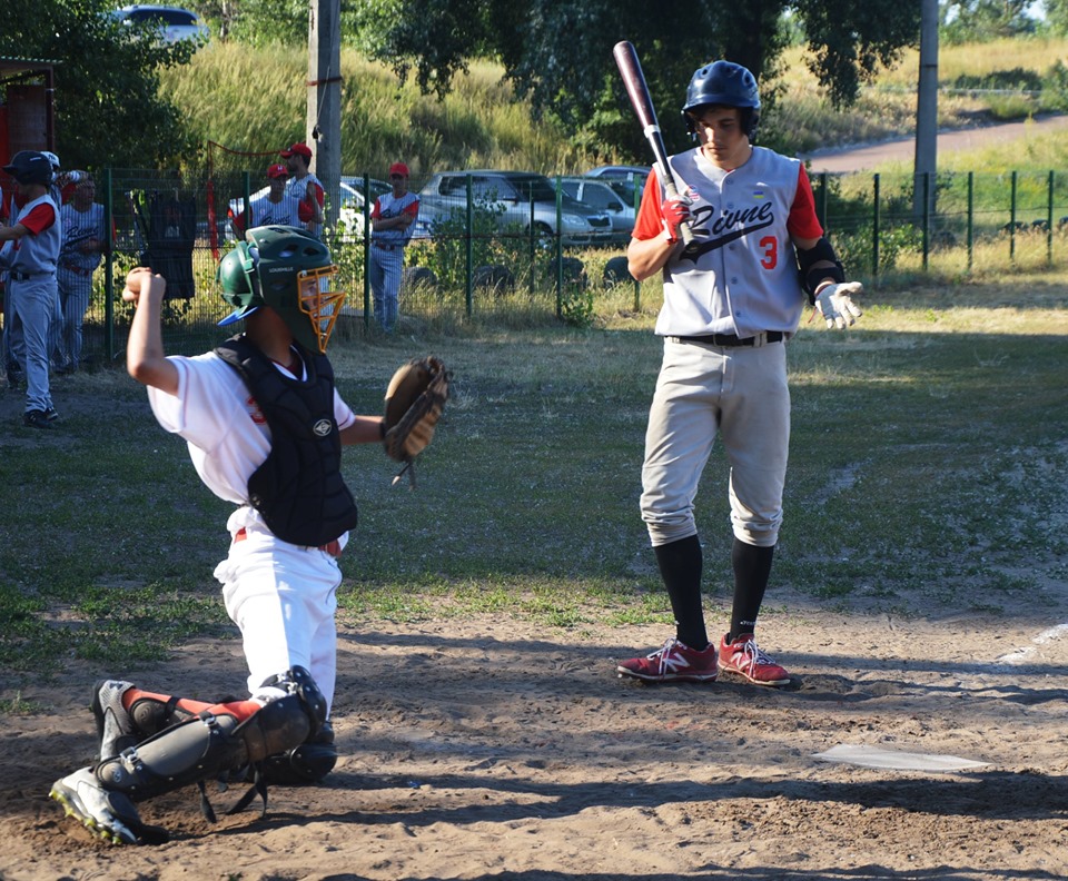 ЧУ з бейсболу, Атма - Західний вогонь. Фото