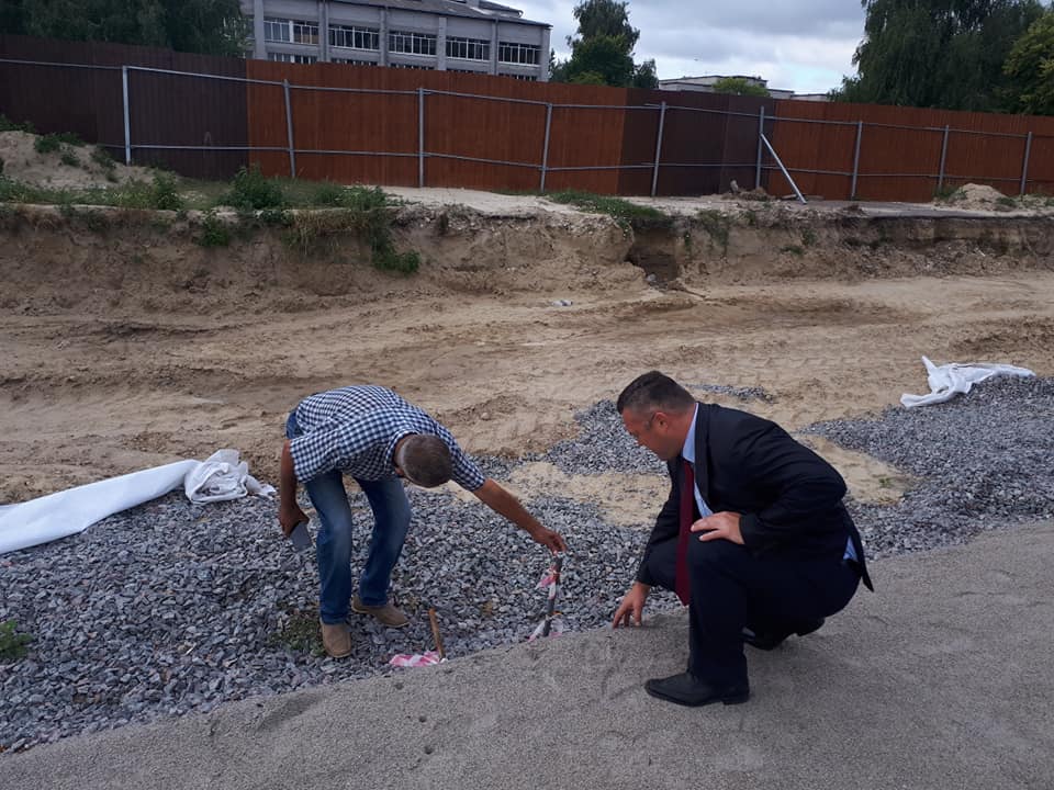 Будівництво стадіону у Борисполі. Фото