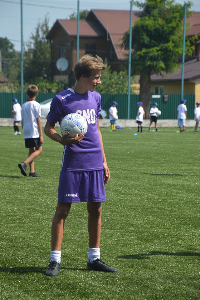 Відкриття футбольного поля у с. Пірнове. Фото