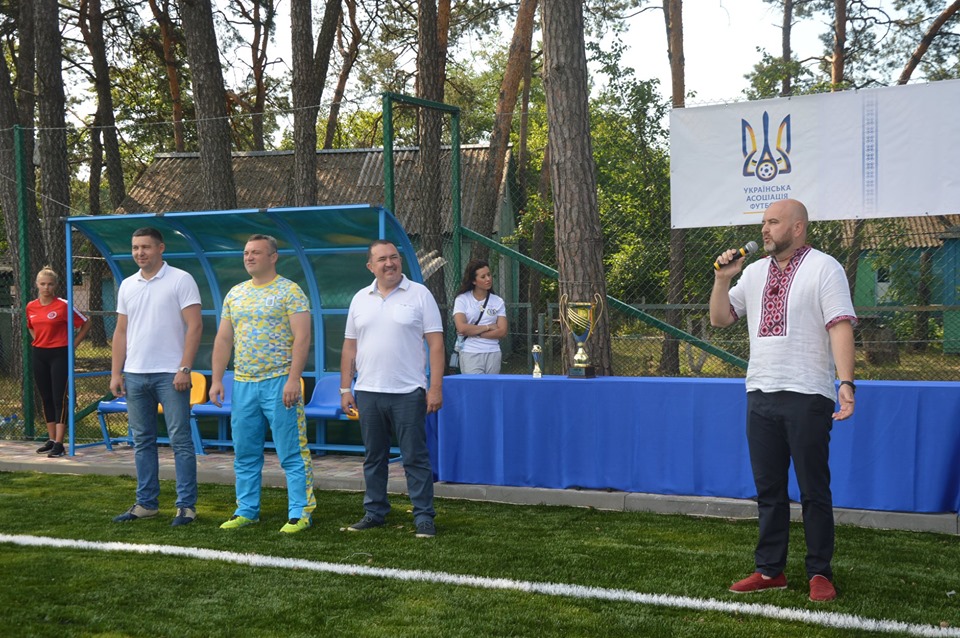 Відкриття футбольного поля у с. Пірнове. Фото