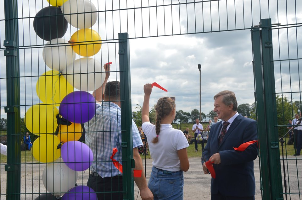 Відкриття міні-футбольного майданчика, Телешівка. Фото
