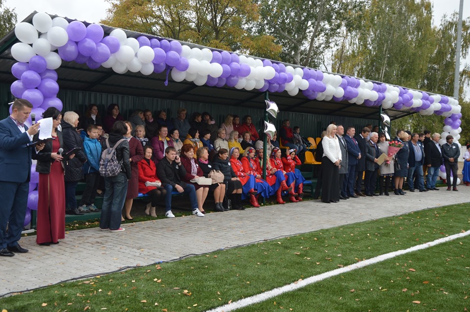 Відкриття стадіону в Борисполі. Фото