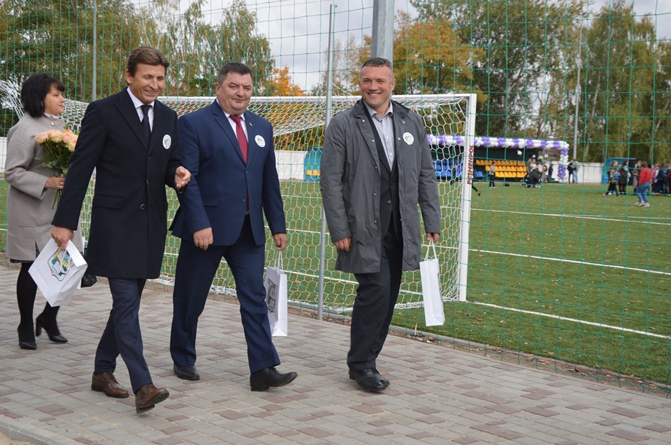 Відкриття стадіону в Борисполі. Фото