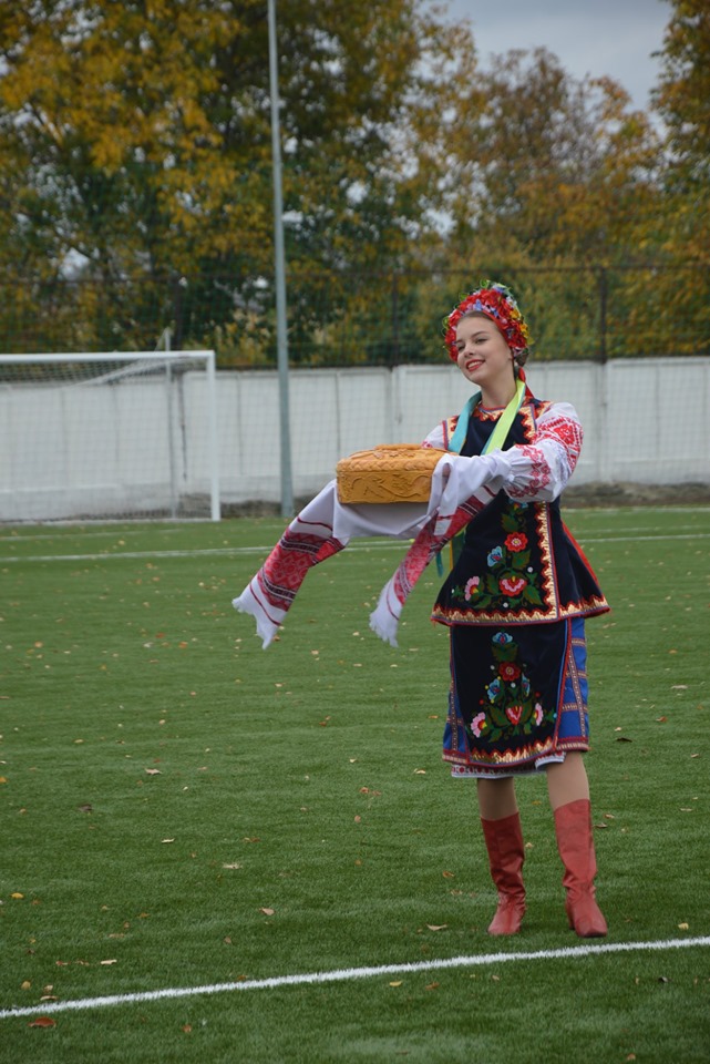Відкриття стадіону в Борисполі. Фото