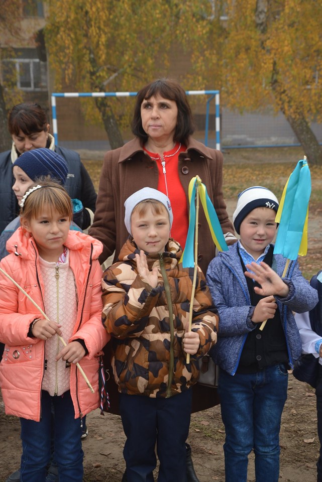 Відкриття спортивного майданчика в Росаві. Фото