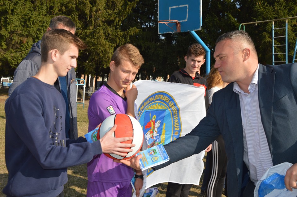 Спортивний урок в Тетієві. Фото