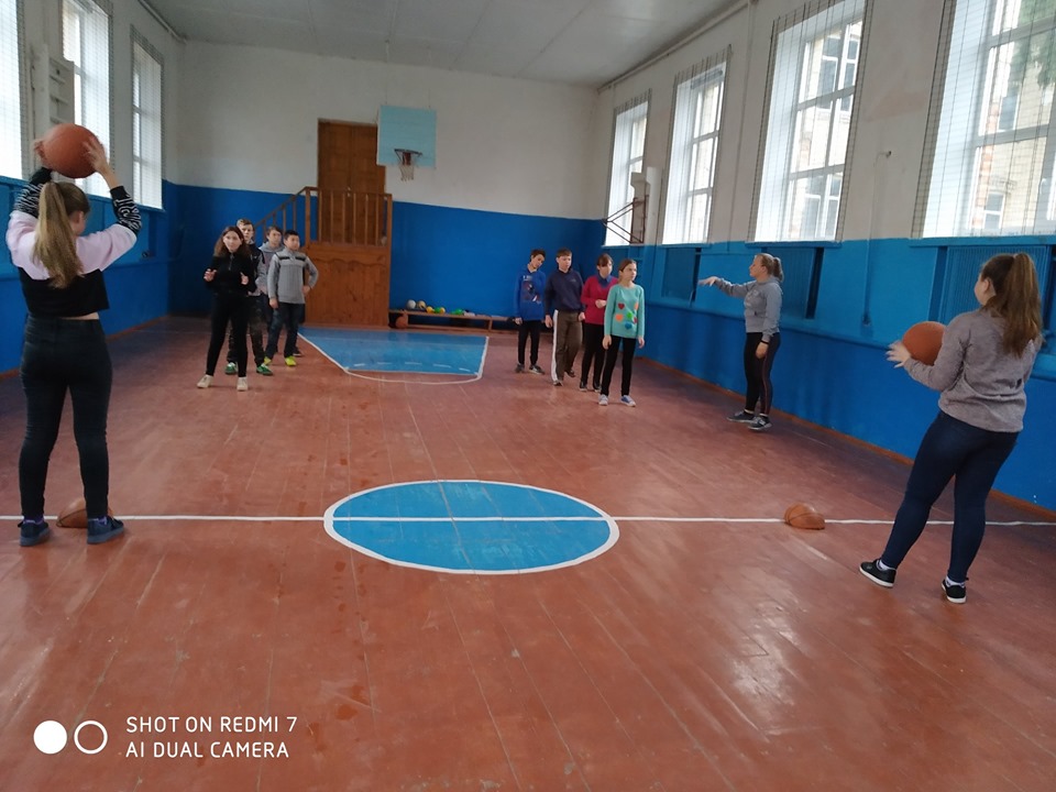Спортивний урок в Медвинській ОТГ. Фото