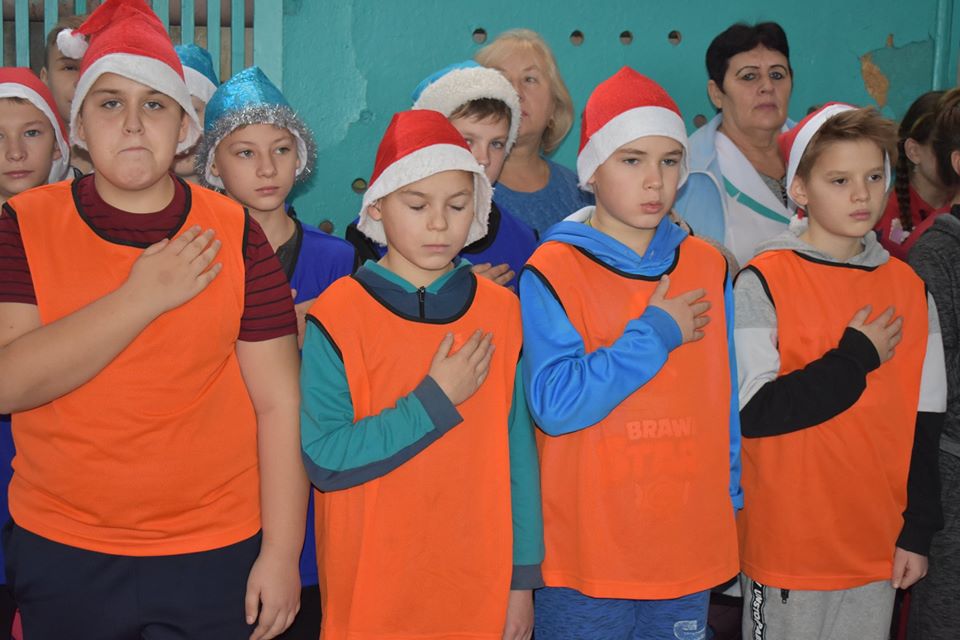 Відкриття футбольного поля в Бишеві. Фото