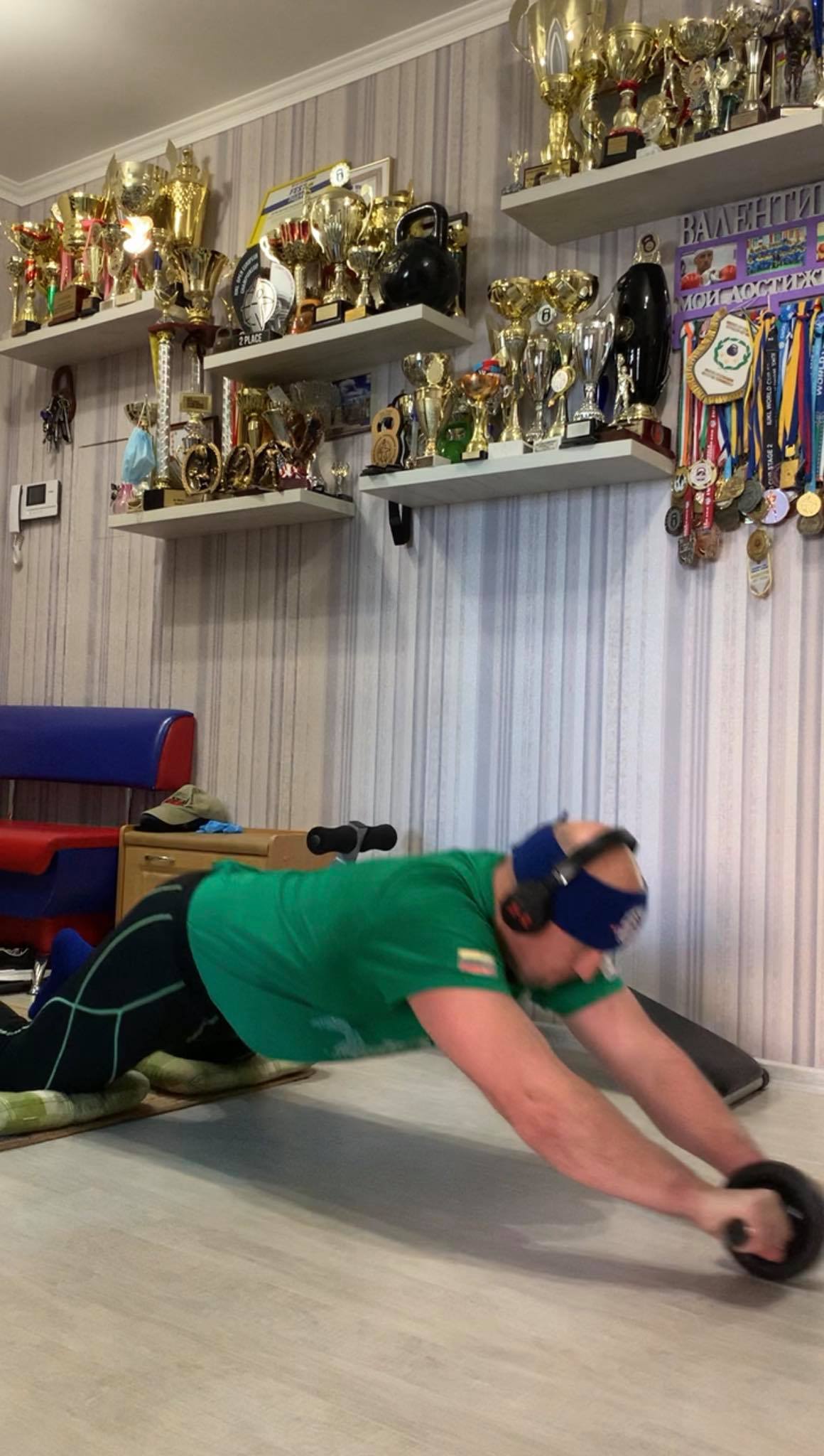 Спорт вдома від Валентина Бербеничука. Фото