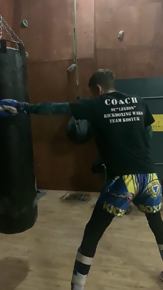 Спорт вдома від Миколи Косюка. Фото