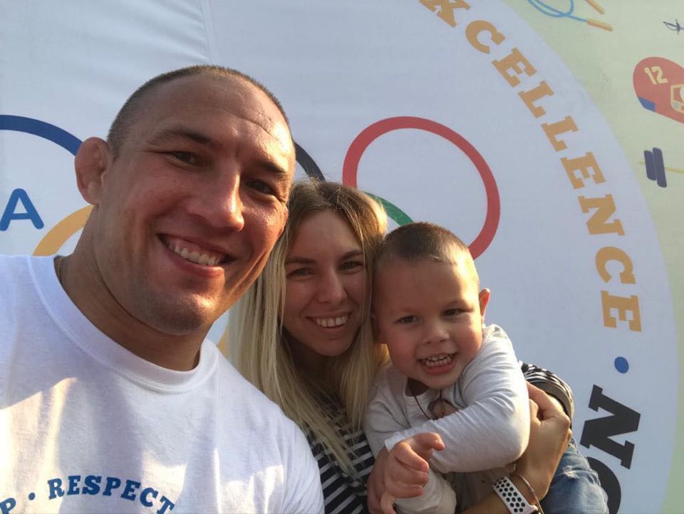 Спорт вдома від Валерія Андрійцева. Фото