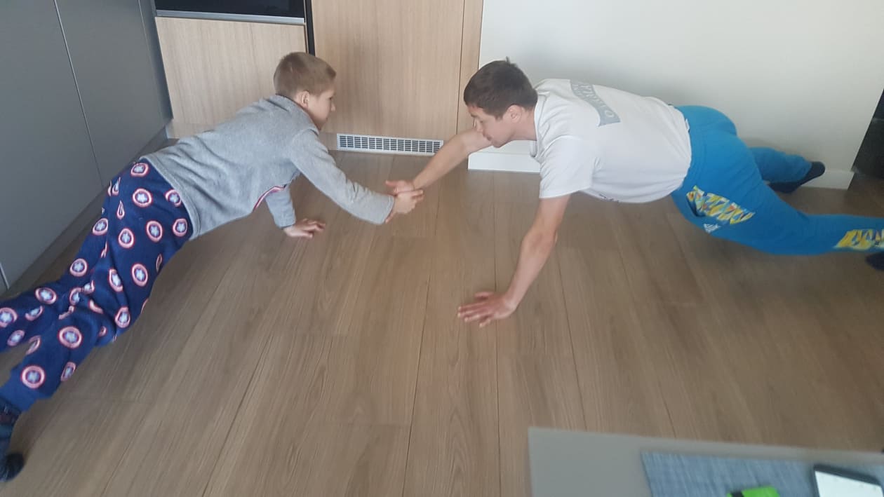 Спорт вдома від Володимира Матвійчука. Фото
