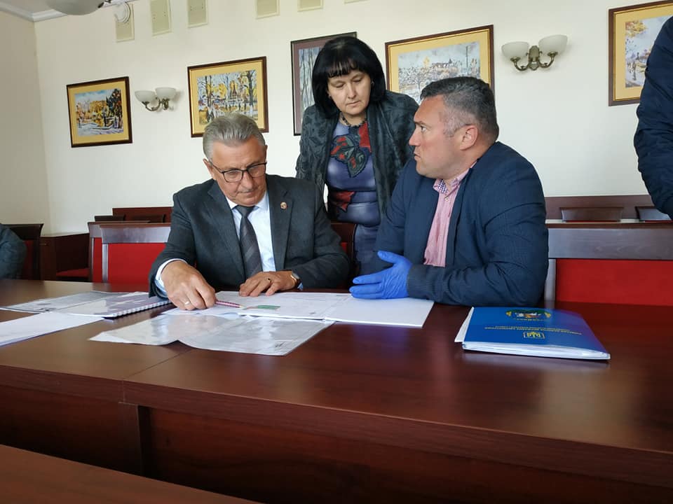 Будівництво спортивного майданчика в Борисполі. Фото