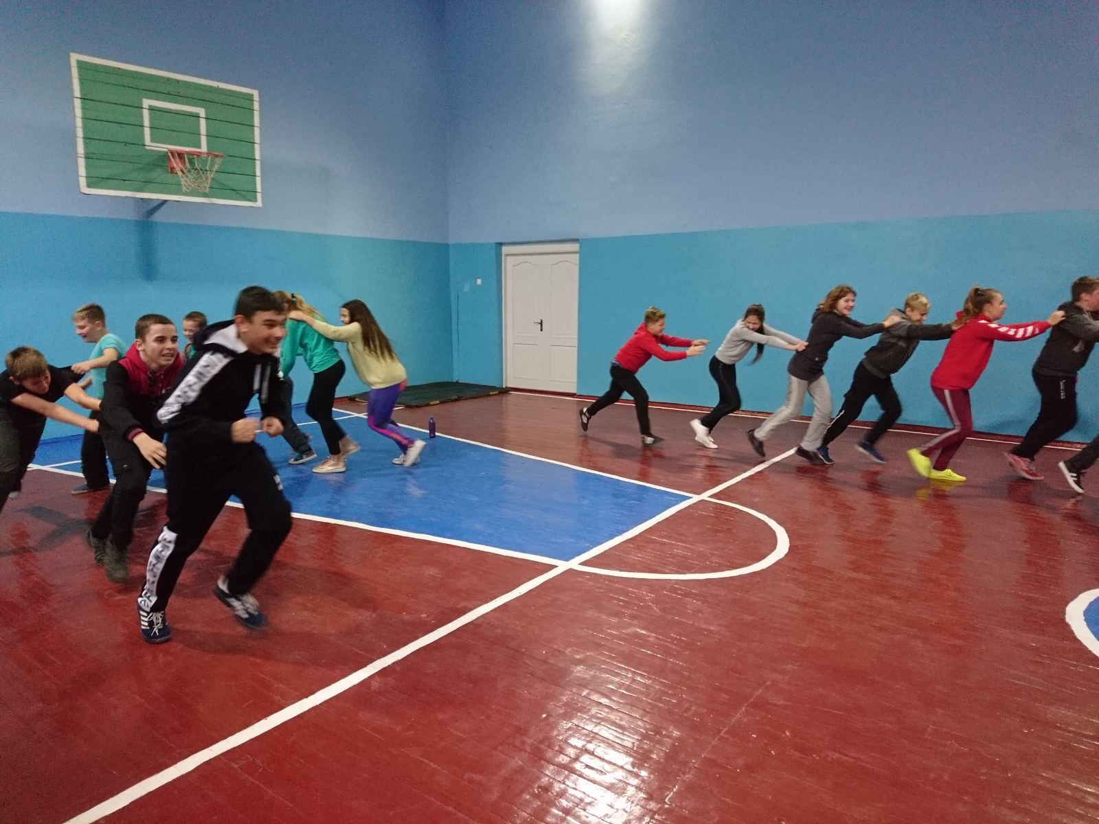 Спортивний урок в Яготинському районі. Фото