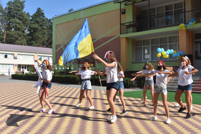 Відкриття мультифункціонального майданчика у Володарці. Фото