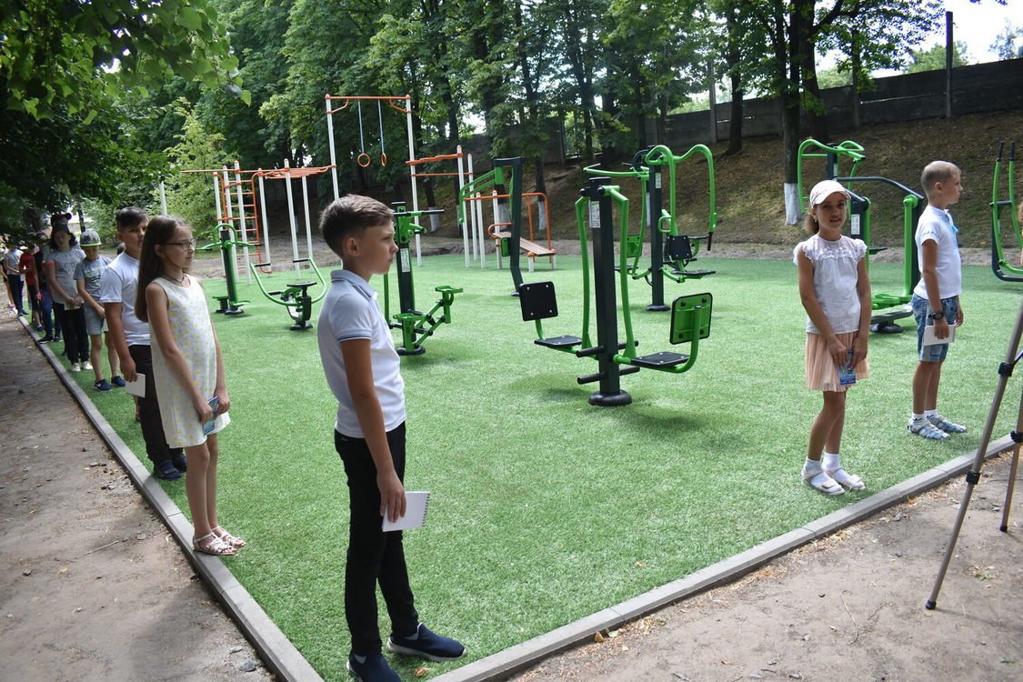 Відкриття воркаут-майданчика, Богуслав. Фото