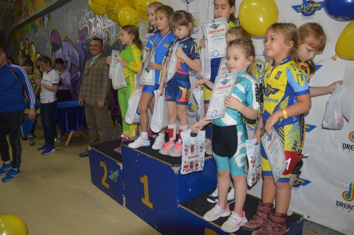 Зимовий Кубок SAM Roller Club зі швидкісного бігу на роликових ковзана. Фото