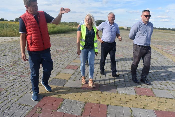 Інспекція аеродрому Гоголів. Фото