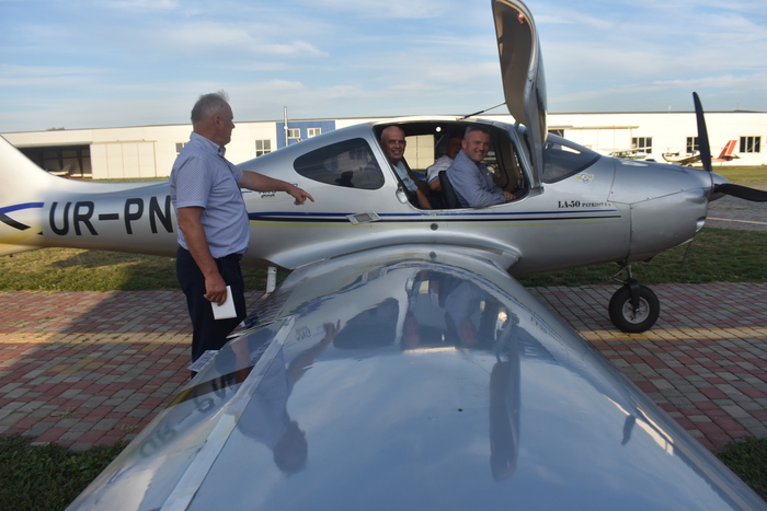 Інспекція аеродрому Гоголів. Фото