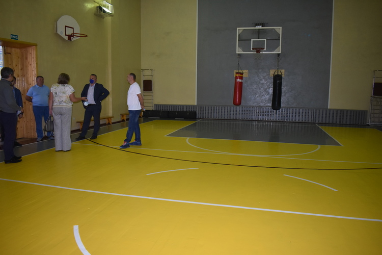 Мультифункціональний майданчик, Володарка. Фото
